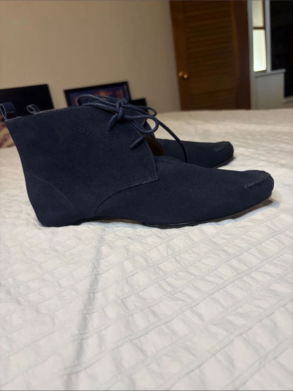 NWOT Women’s Donald Pliner Deep Navy Suede “Chukka” Booties